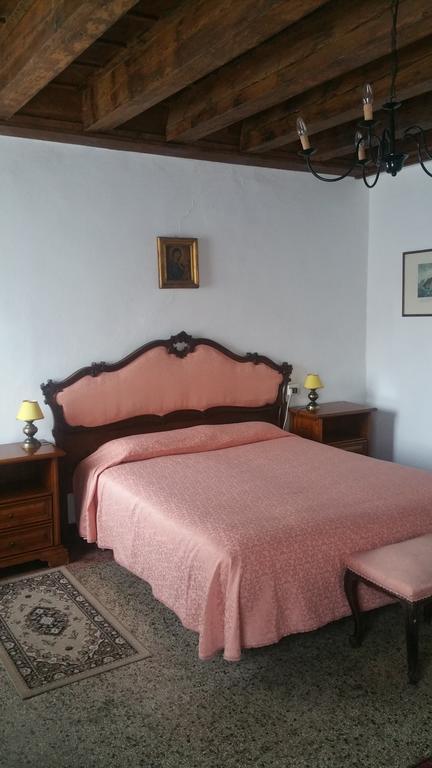 Palazzo Camozzini Apartments Верона Номер фото