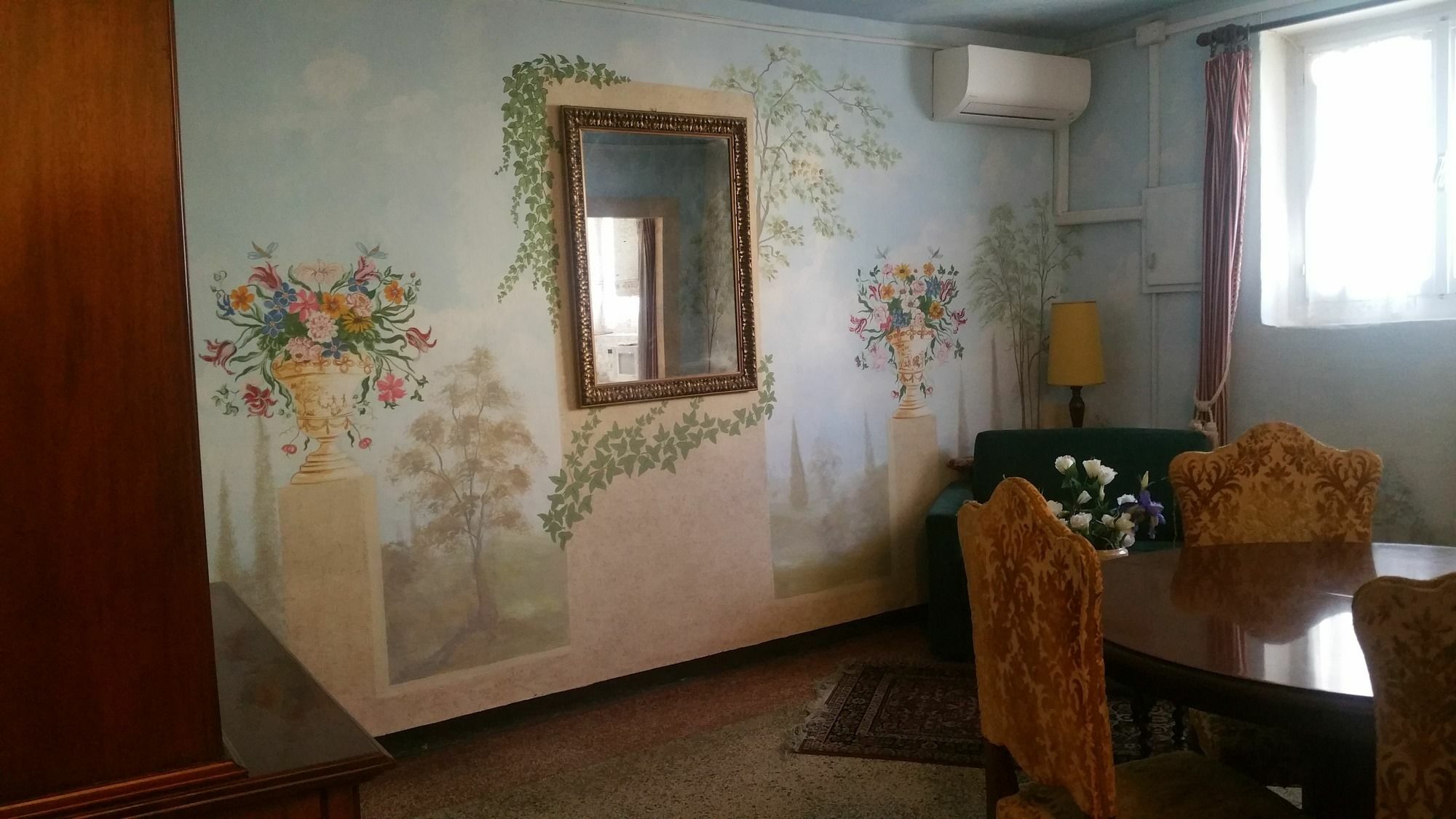 Palazzo Camozzini Apartments Верона Экстерьер фото