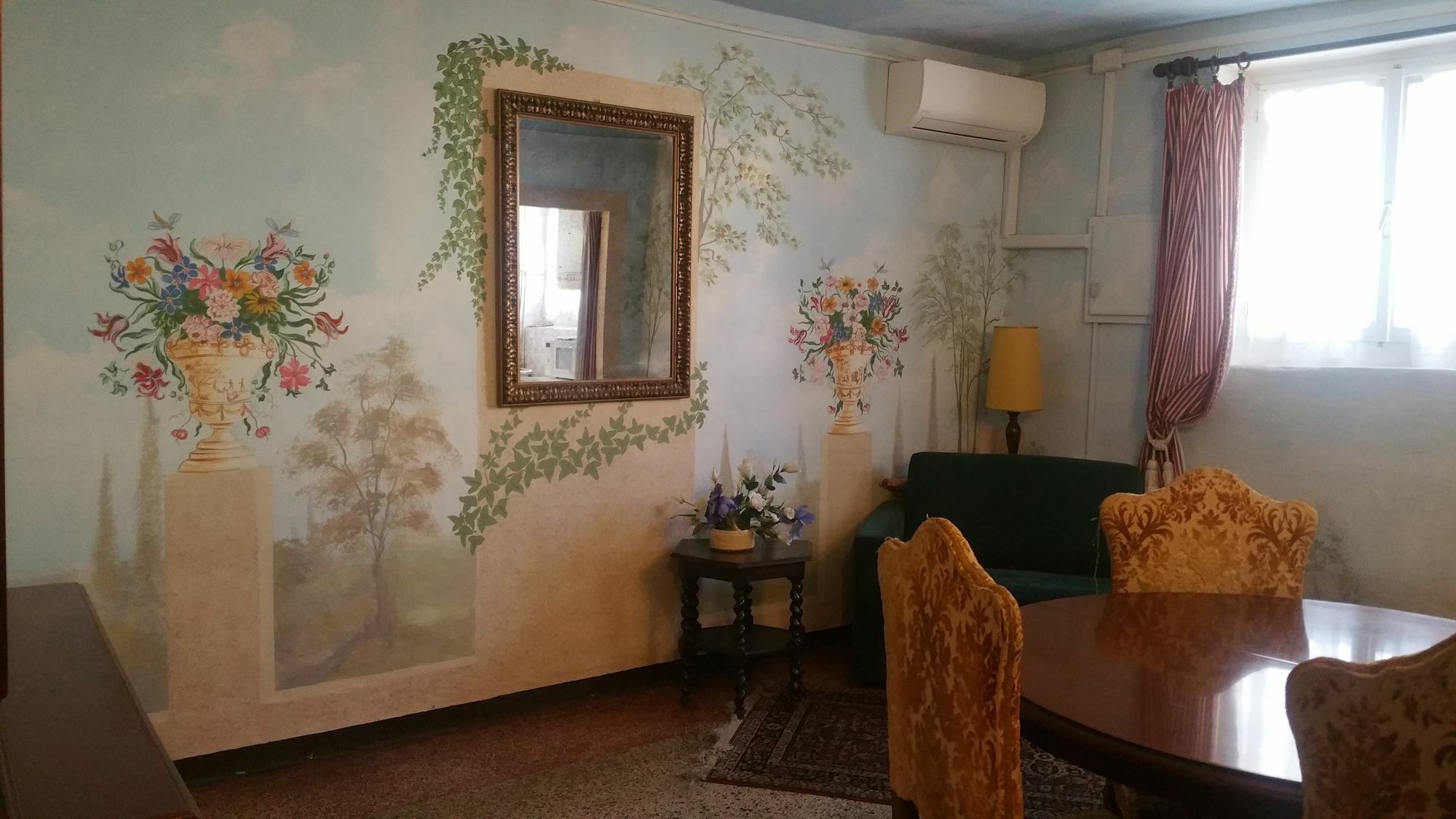 Palazzo Camozzini Apartments Верона Экстерьер фото